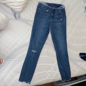 Trendy cut off jeans